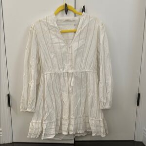 Chic White Lace Long-Sleeve Dress